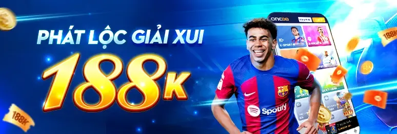 Người chơi đeo kính VR trải nghiệm game nhập vai sống động